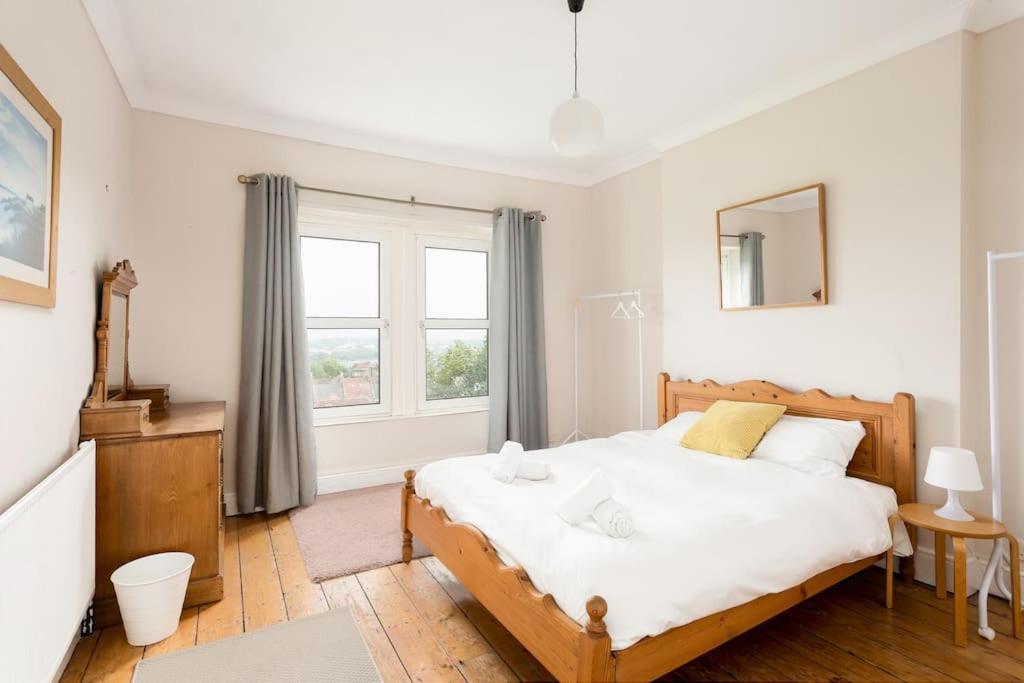 Large 2 Story Penthouse Apartment, Impressive Views Apartment Bristol