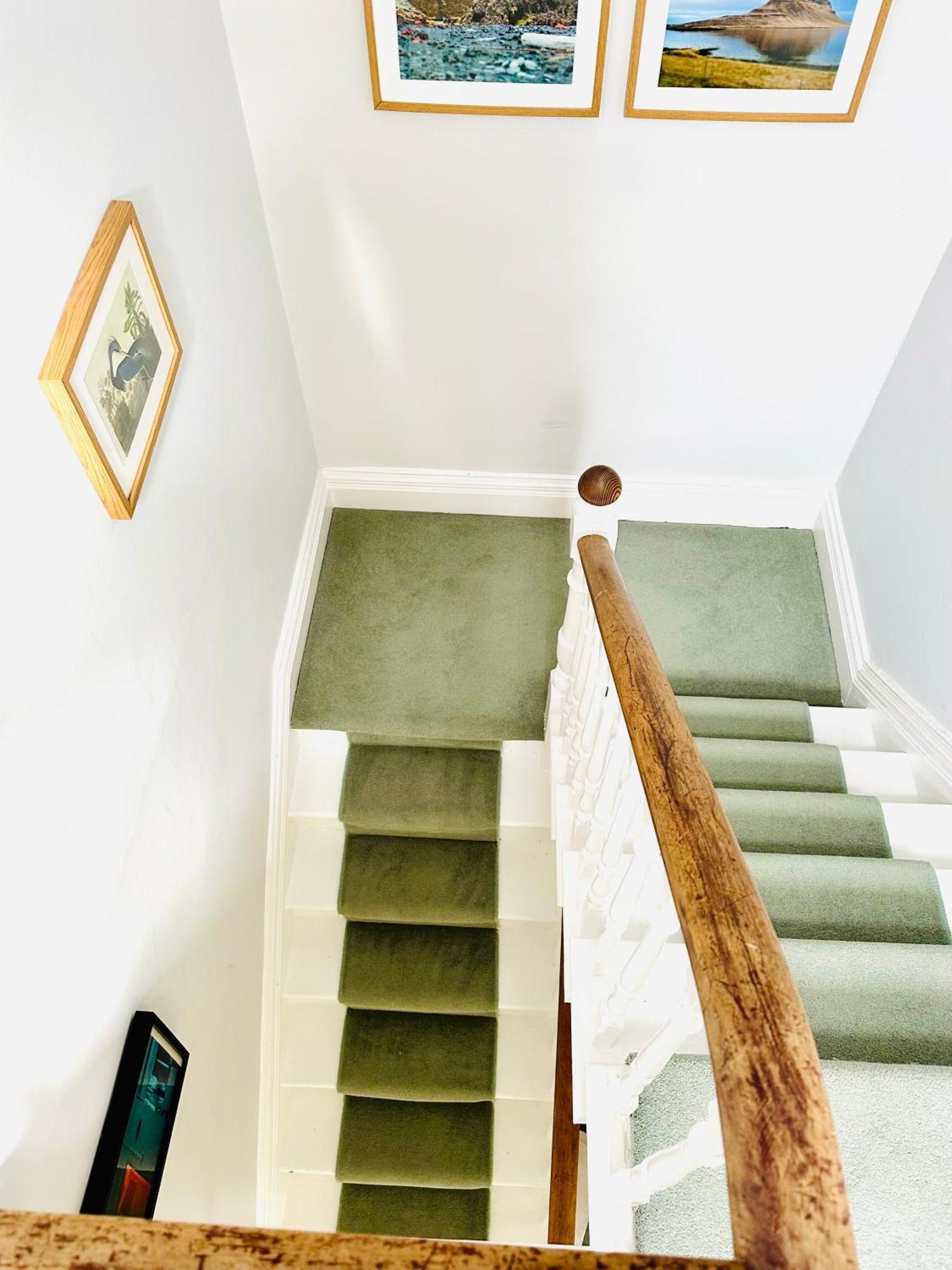 Large 2 Story Penthouse Apartment, Impressive Views Bristol