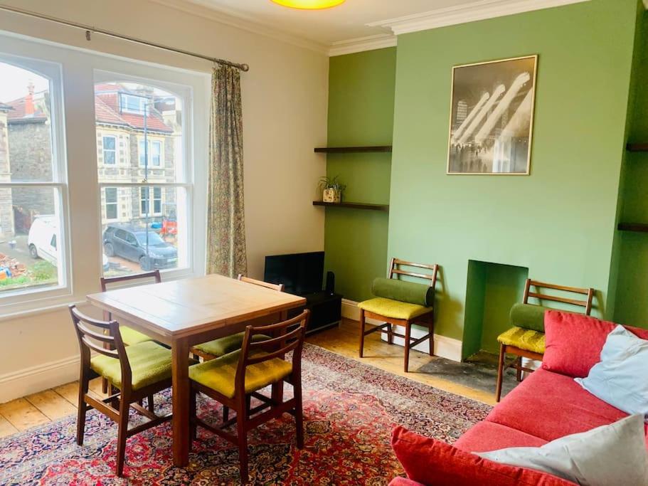 Apartment Large 2 Story Penthouse Apartment, Impressive Views Bristol